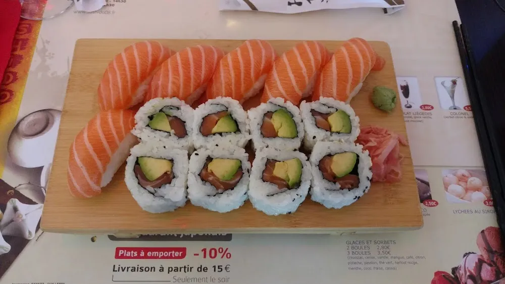 Sushi Saumon